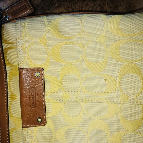 Coach Purse, Coach Crossbody, Purse - Picture 2 of 4